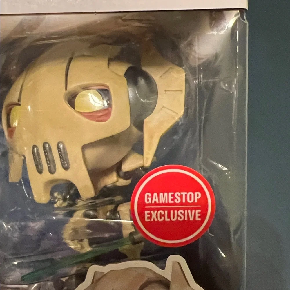 NEW IN BOX, FUNKO POP STARWARS, JAR JAR BINKS VS. GENERAL GRIVEOUS BOBBLEHEADS - Picture 3 of 4